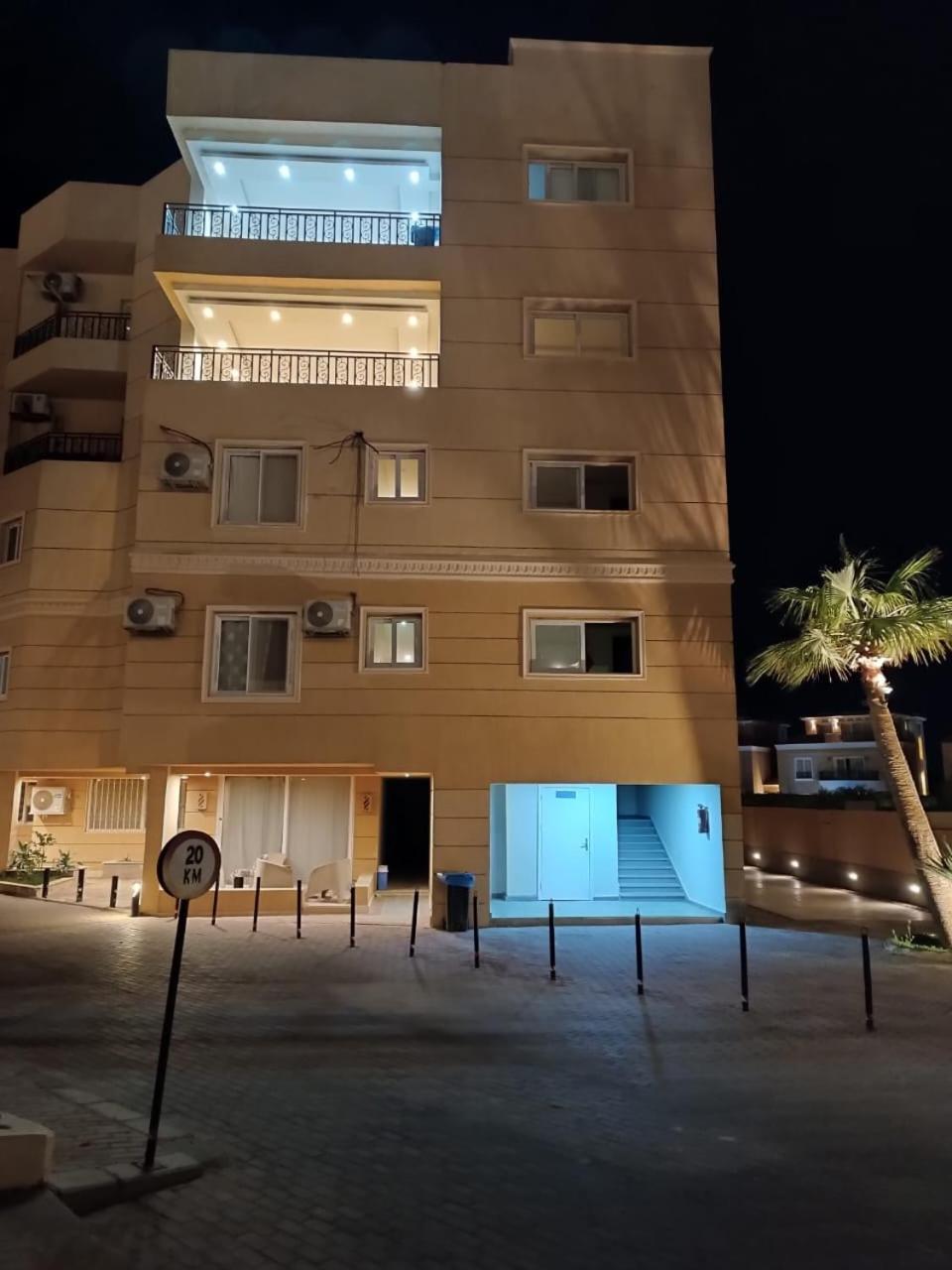 Apartment Zu214 At Selena Bay